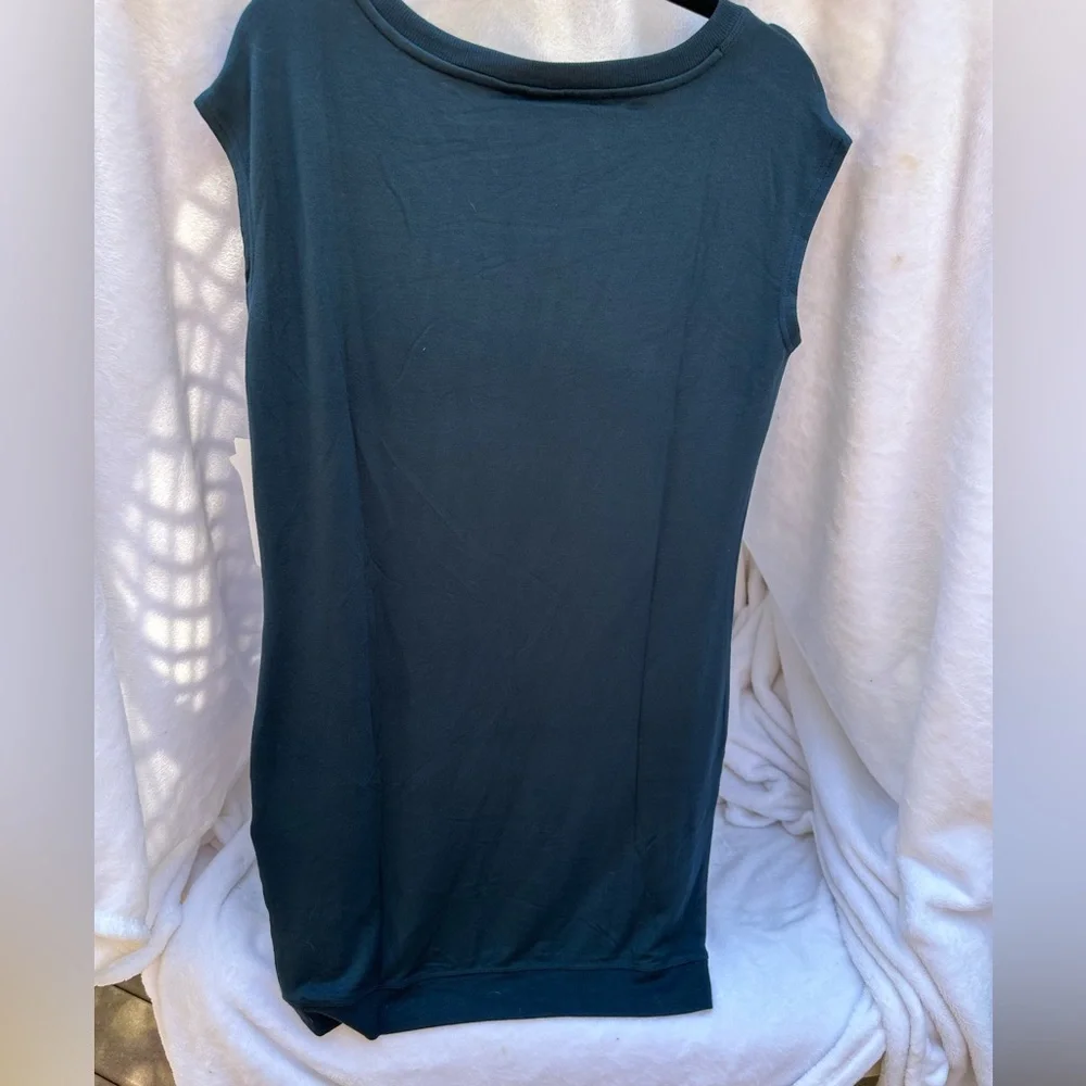 NWT Athleta rich‎ green short sleeve cross cross dress. Size small.